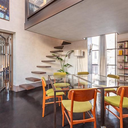 Iconic Apartment With Unique Colosseum View Roma Eksteriør bilde