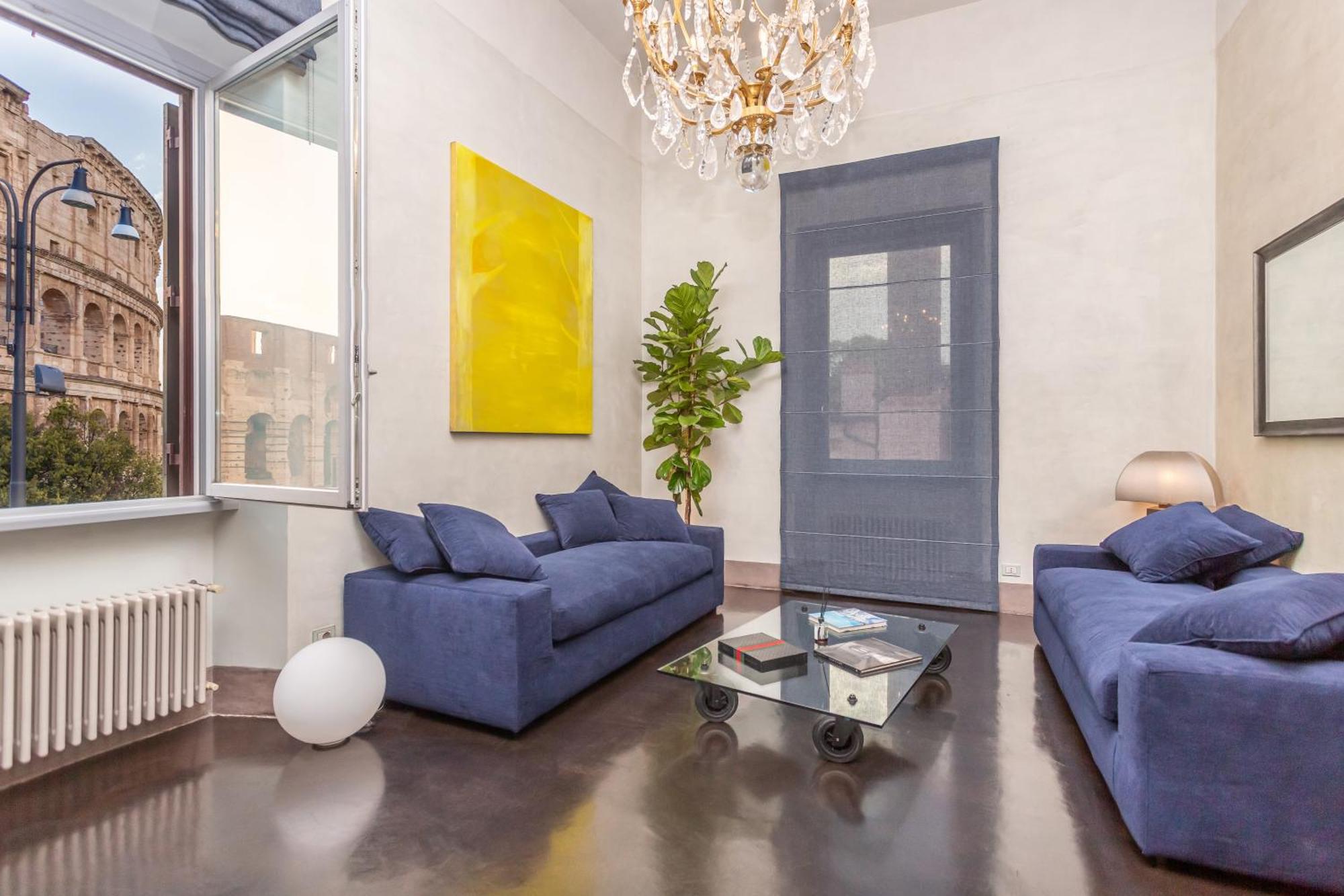 Iconic Apartment With Unique Colosseum View Roma Eksteriør bilde